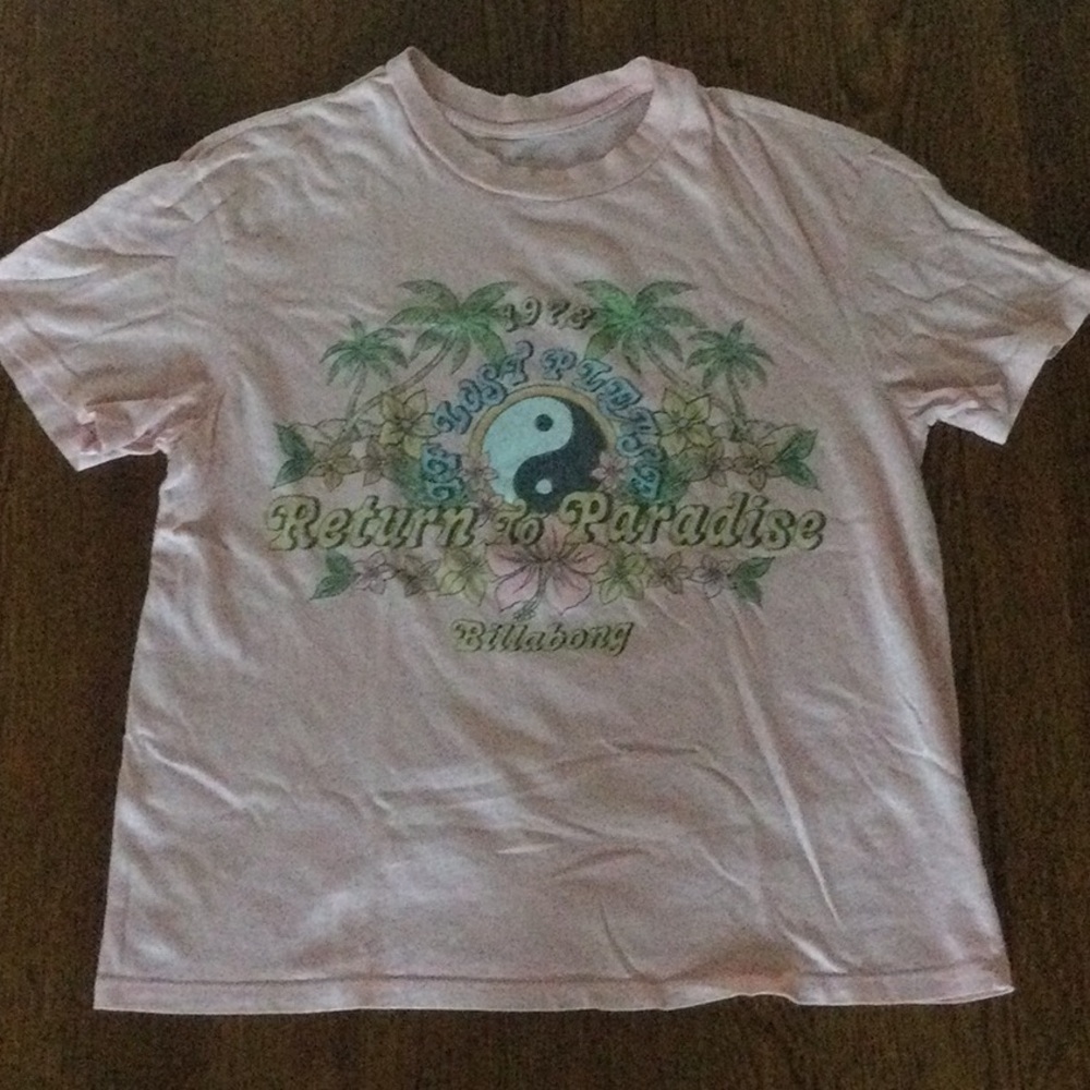 Billabong Womans graphic tee